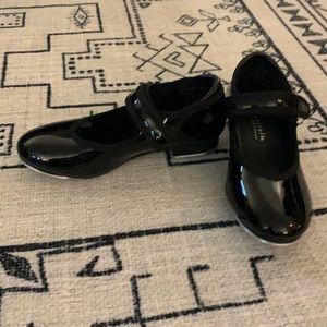 Toddler Girls Size 10 Black Tap Shoes